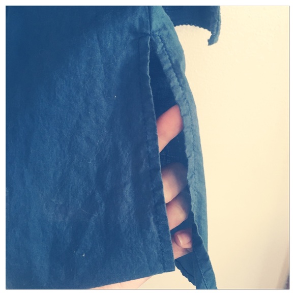 Gorgeous embroidered blue top New York & Company - Picture 5 of 8